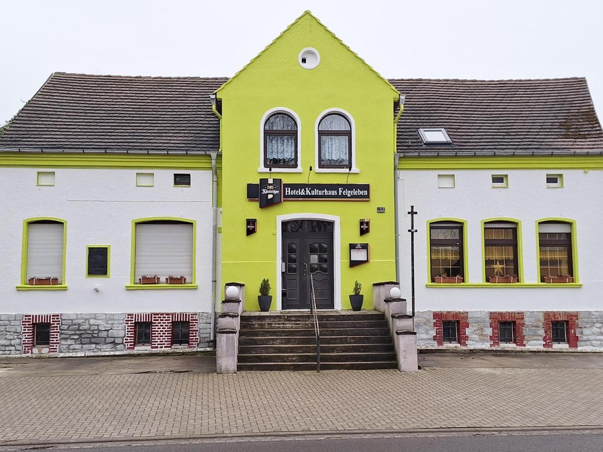 Hotel Kulturhaus Felgeleben シェーネベック エクステリア 写真